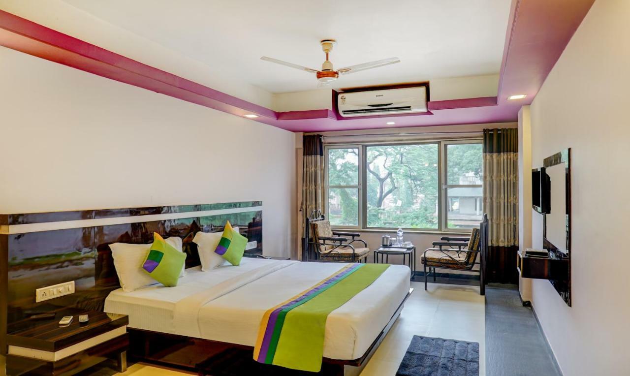 Mountview Resort & Spa Lonavala Buitenkant foto