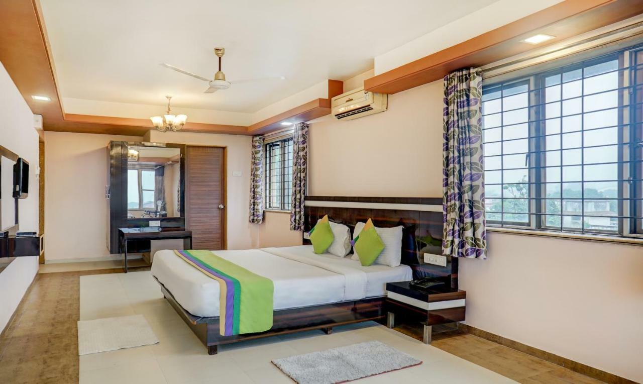 Mountview Resort & Spa Lonavala Buitenkant foto