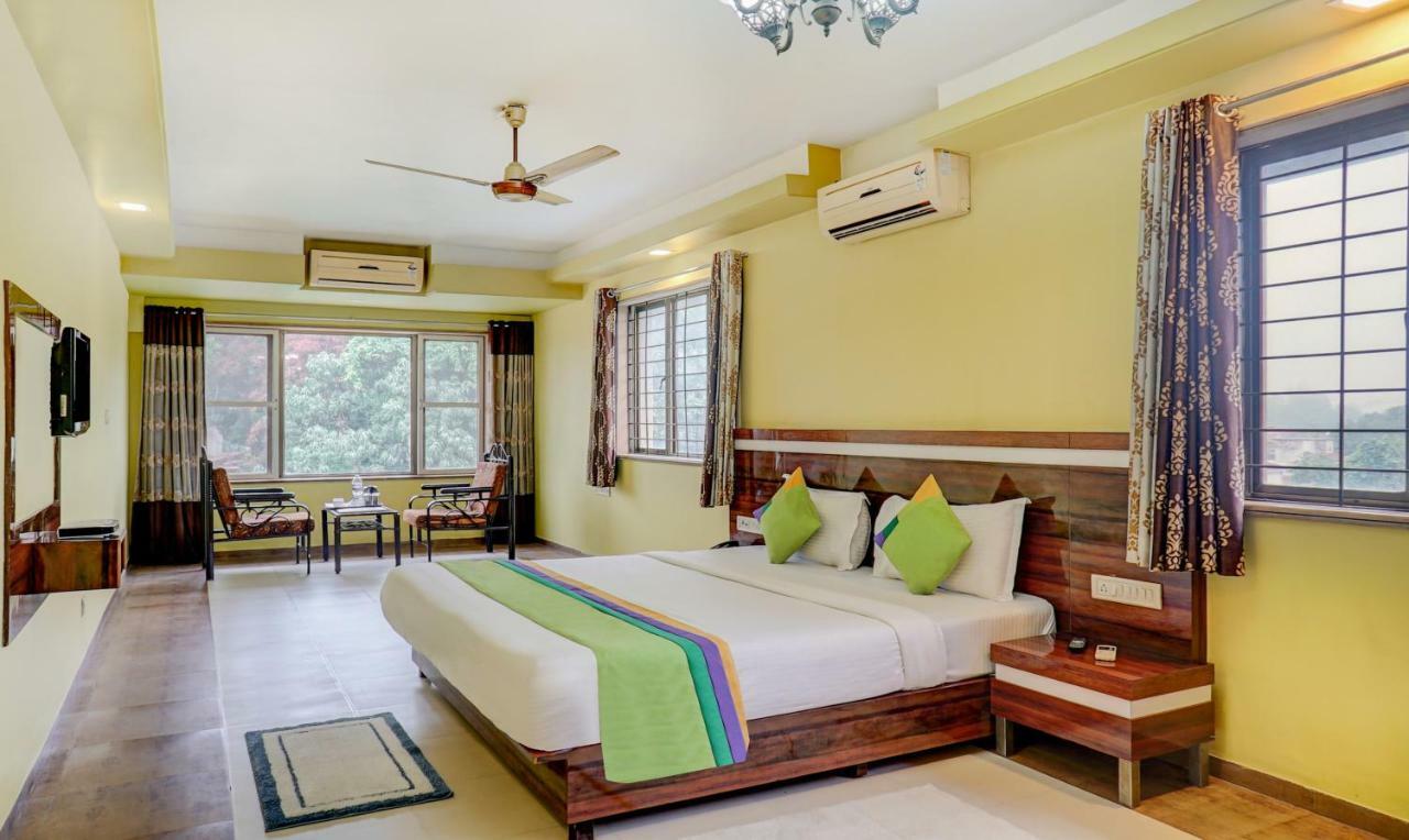 Mountview Resort & Spa Lonavala Buitenkant foto
